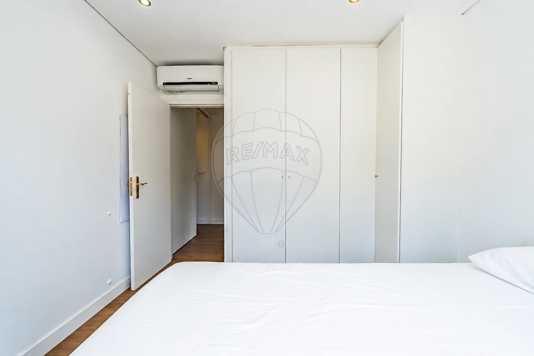Apartamento T3 para Venda em Madalena Foto 3