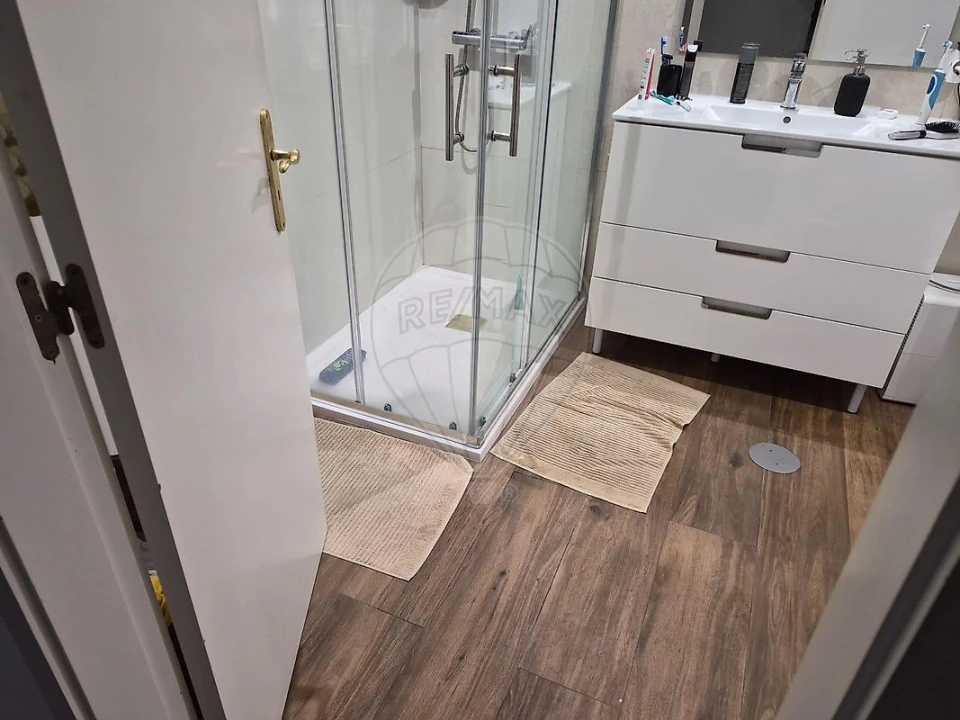 Apartamento T3 para Venda em Madalena Foto 9