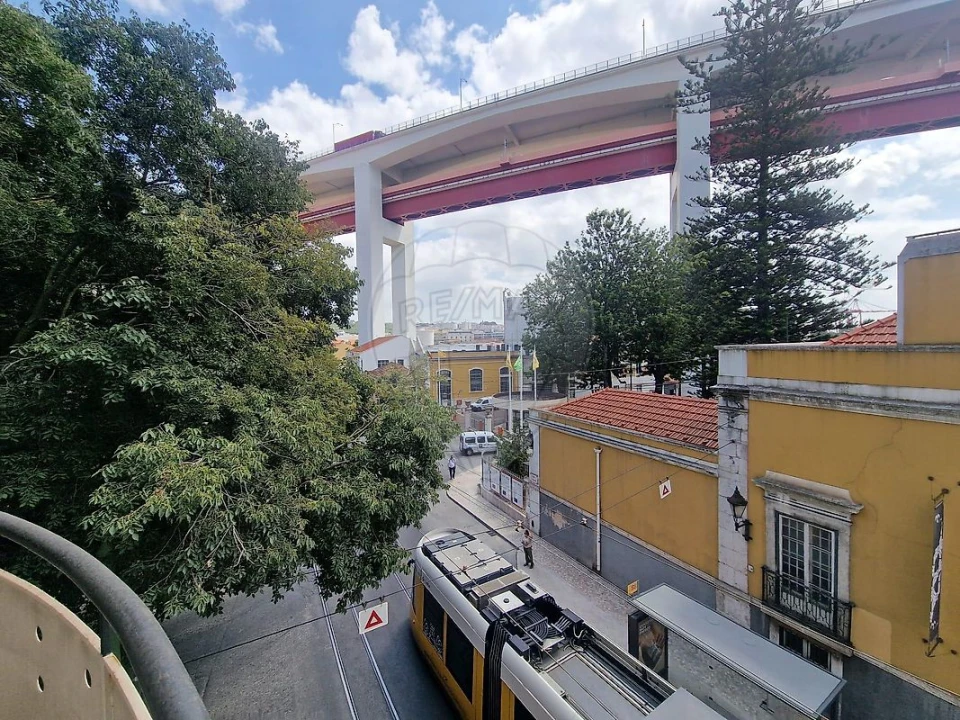 Apartamento T2 para Venda em Alcantara Foto 1