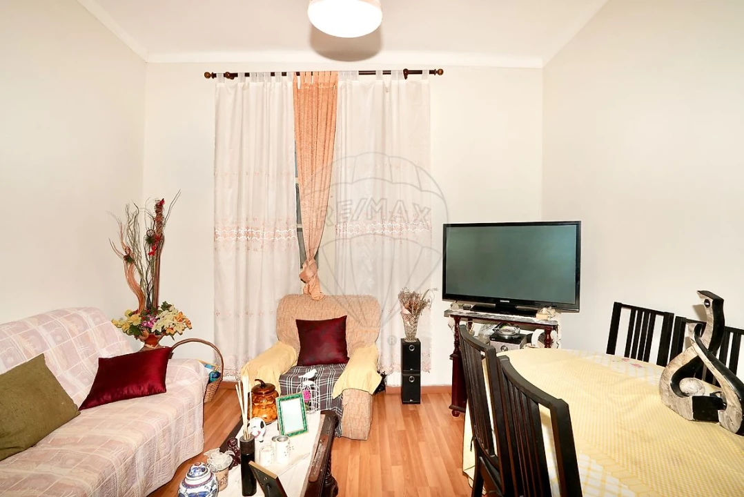 Apartamento T4 para Venda em Arroios Foto 1