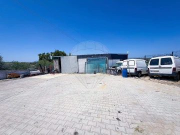 Moradia T4 para Venda em Romeira e Várzea