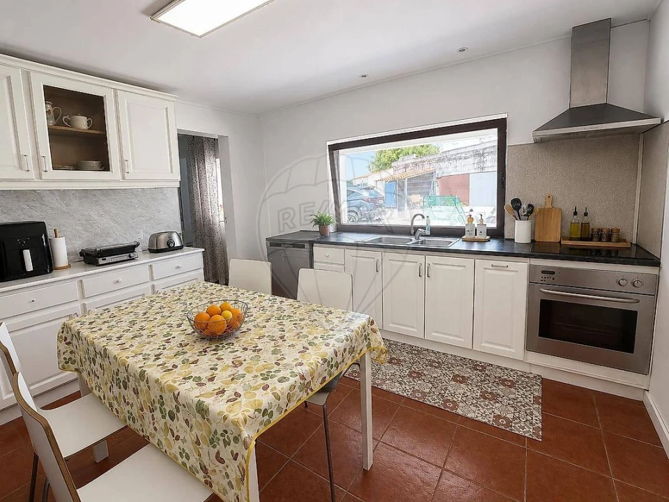 Moradia T4 para Venda em Romeira e Várzea Foto 9