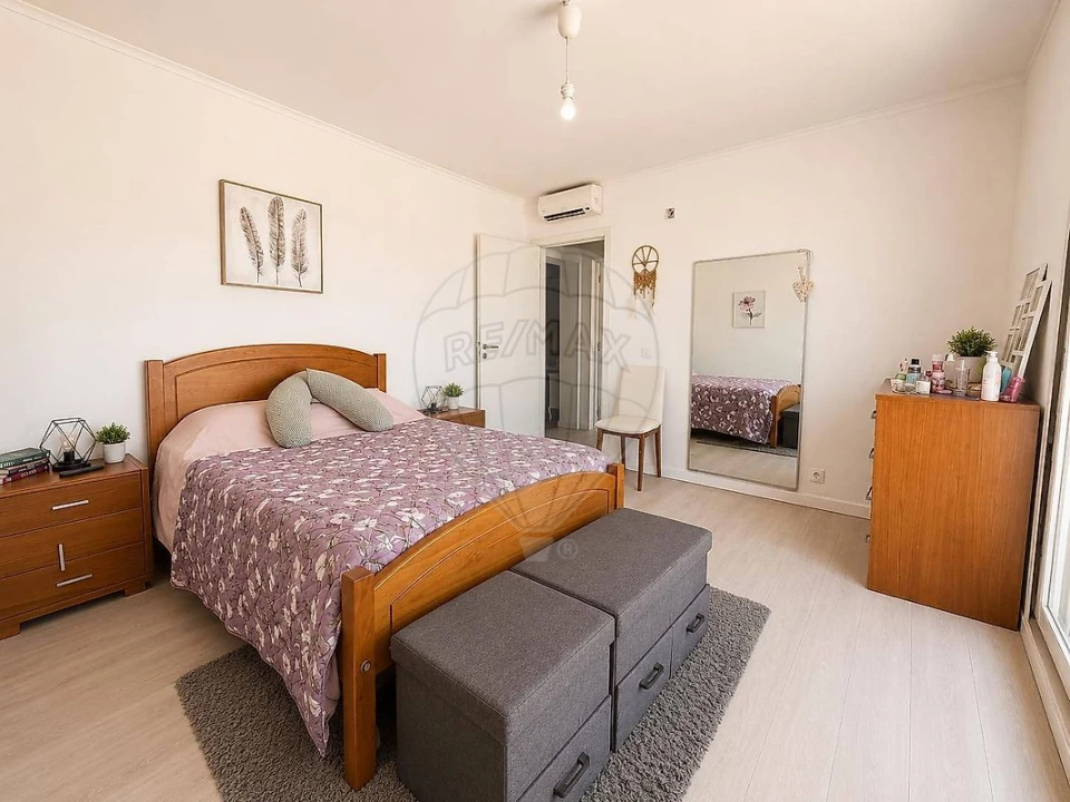 Moradia T4 para Venda em Romeira e Várzea Foto 12