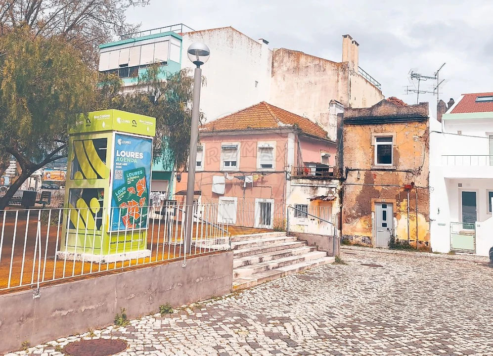 Prédio para Venda em Loures Foto 2