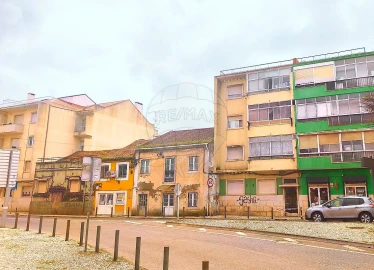 Prédio para Venda em Loures