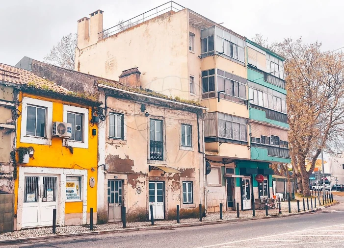 Prédio para Venda em Loures Foto 3