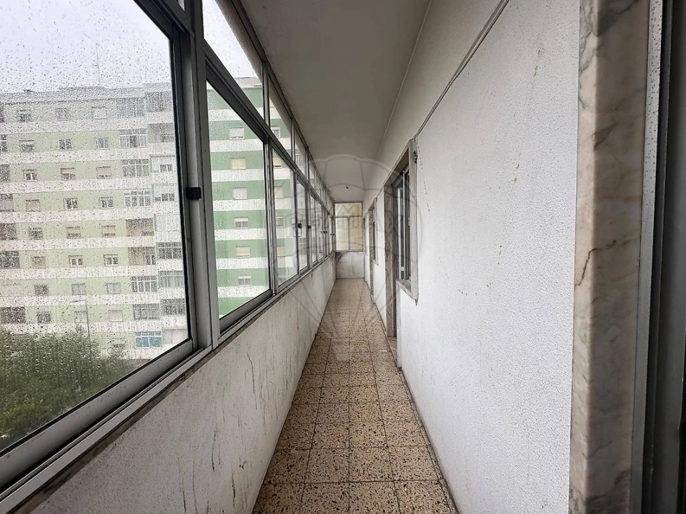 Apartamento T2 para Venda em Agualva e Mira-Sintra Foto 10