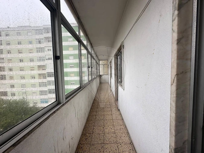 Apartamento T2 para Venda em Agualva e Mira-Sintra Foto 10