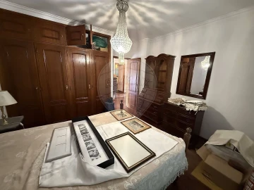 Moradia T5 para Venda em Oeiras e São Julião da Barra, Paço de Arcos e Caxias
