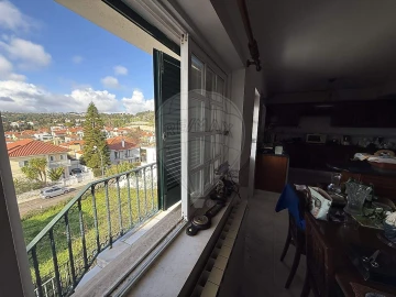Moradia T5 para Venda em Oeiras e São Julião da Barra, Paço de Arcos e Caxias