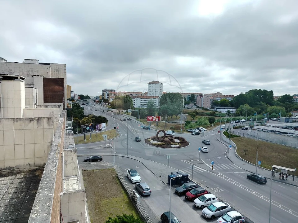 Apartamento T1 para Arrendamento em Aradas Foto 4