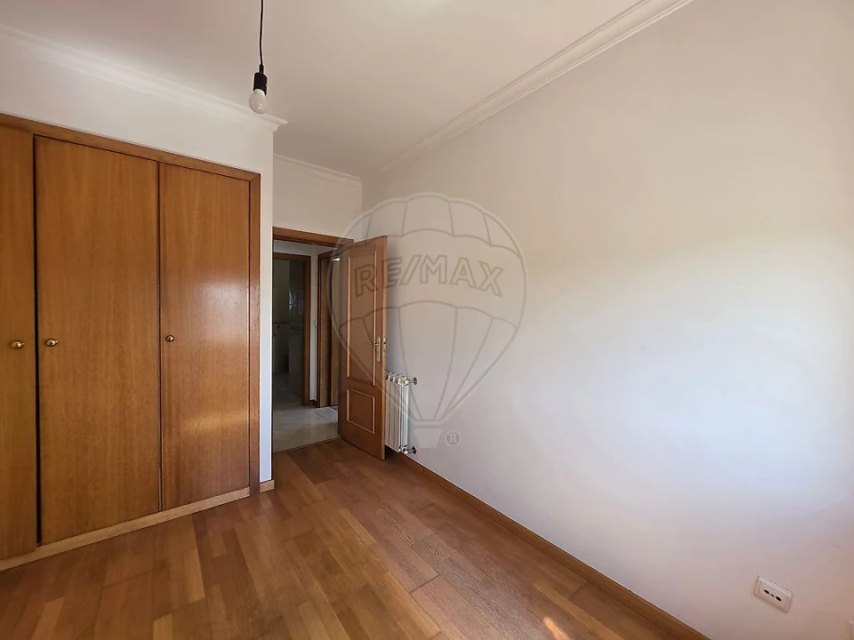 Apartamento T1 para Arrendamento em Aradas Foto 27
