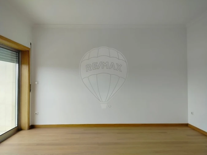 Apartamento T1 para Arrendamento em Aradas Foto 13