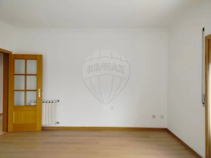 Apartamento T1 para Arrendamento em Aradas Foto 20