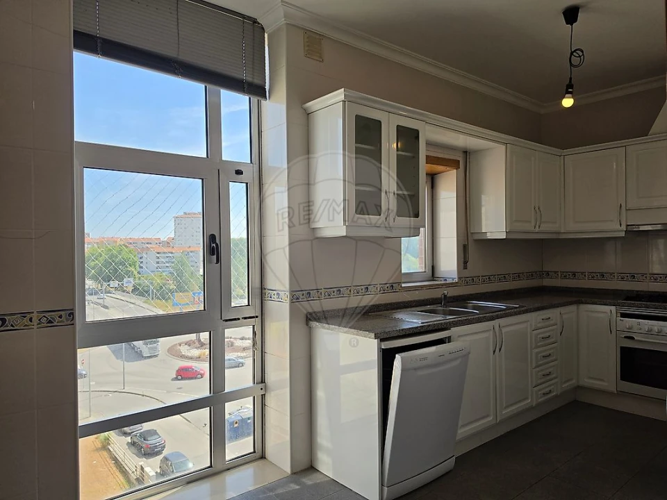 Apartamento T1 para Arrendamento em Aradas Foto 29