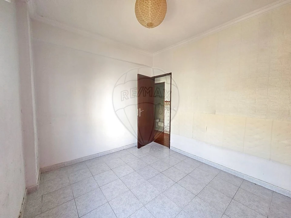 Apartamento T3 para Venda em Moita Foto 21