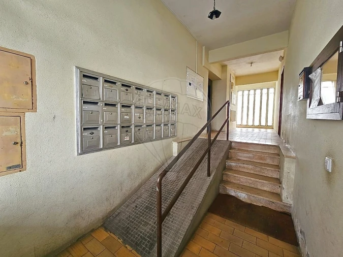 Apartamento T3 para Venda em Moita Foto 3
