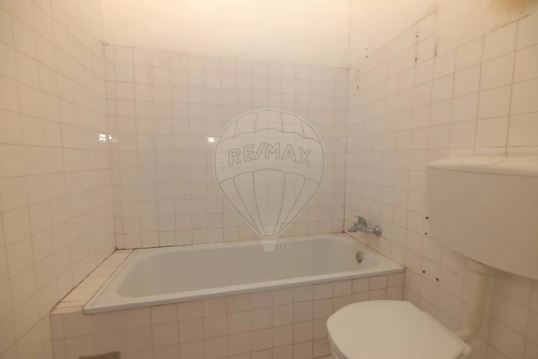 Apartamento T3 para Venda em Moita Foto 16
