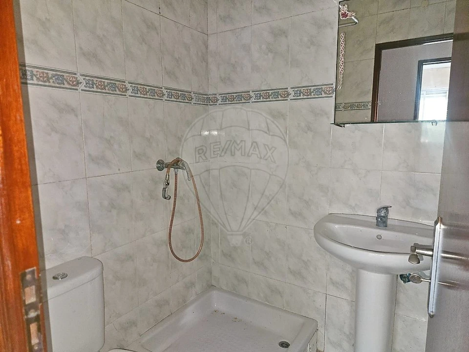 Apartamento T3 para Venda em Moita Foto 25