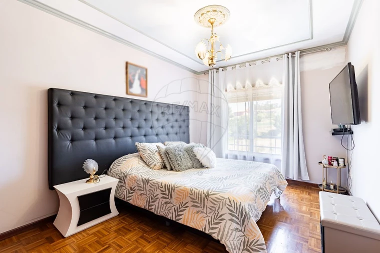 Apartamento T2 para Venda em Argoncilhe Foto 9