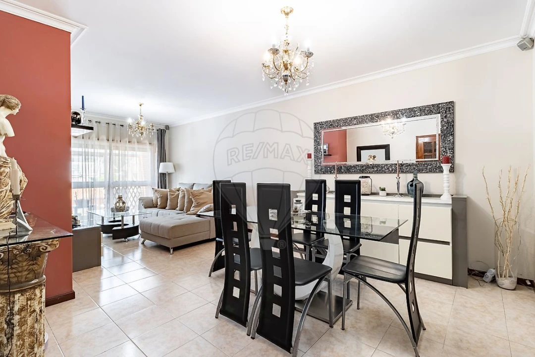 Apartamento T2 para Venda em Argoncilhe Foto 1