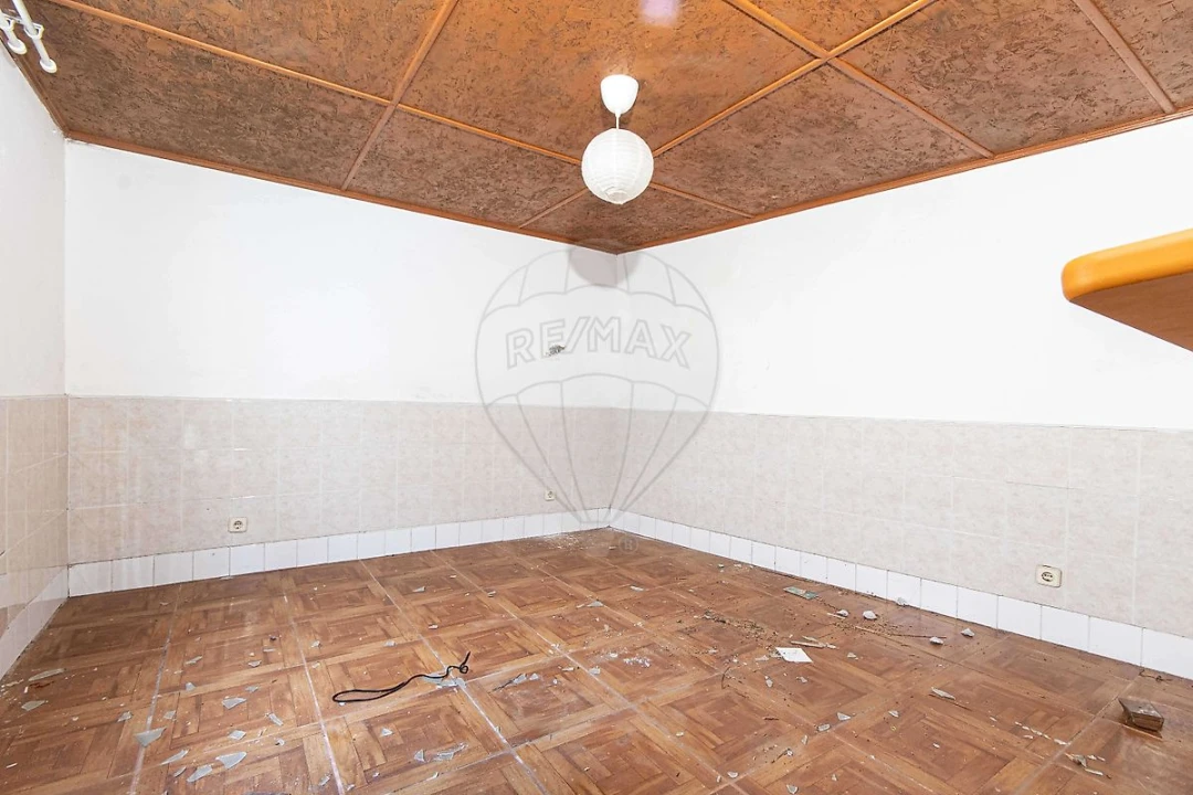Moradia T11 para Venda em Aveiras de Cima Foto 39