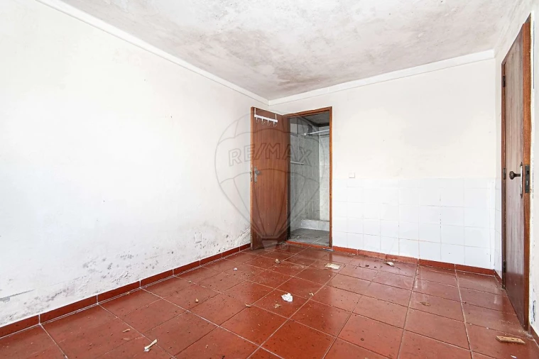 Moradia T11 para Venda em Aveiras de Cima Foto 4