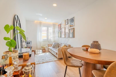 Apartamento T2 para Venda em Beato