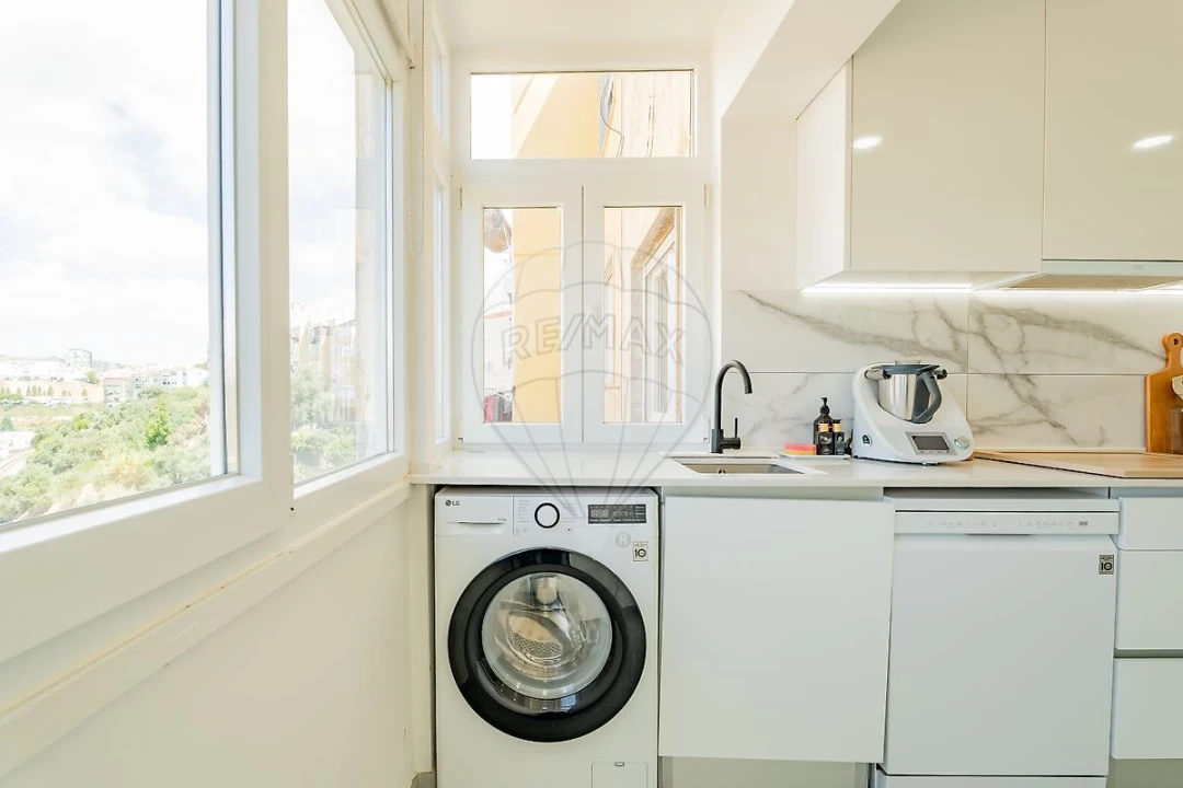 Apartamento T2 para Venda em Beato Foto 7