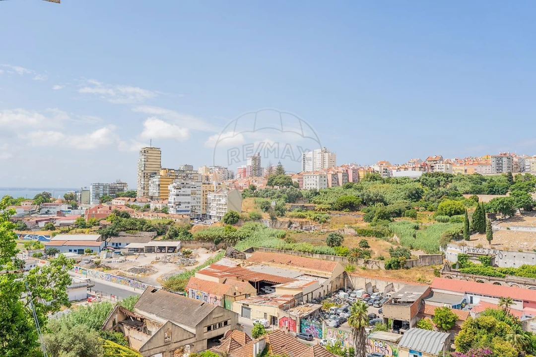 Apartamento T2 para Venda em Beato Foto 32