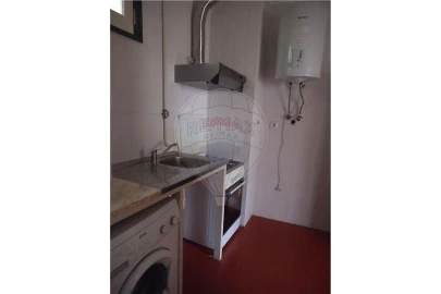 Apartamento T1 para Arrendamento em Sé Nova, Santa Cruz, Almedina e São Bartolomeu