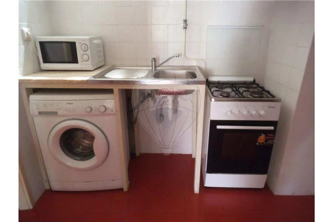 Apartamento T1 para Arrendamento em Sé Nova, Santa Cruz, Almedina e São Bartolomeu Foto 1