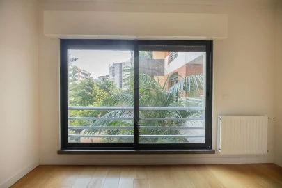 Apartamento T2 para Arrendamento em Algés, Linda-A-Velha e Cruz Quebrada-Dafundo