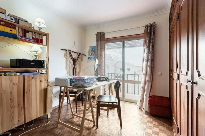 Moradia T5 para Venda em Carcavelos e Parede