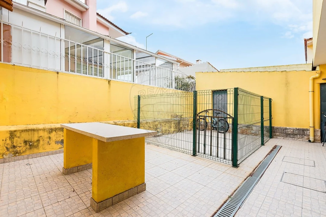 Moradia T5 para Venda em Carcavelos e Parede Foto 20