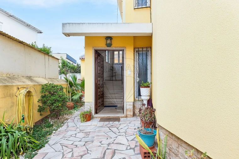 Moradia T5 para Venda em Carcavelos e Parede Foto 4