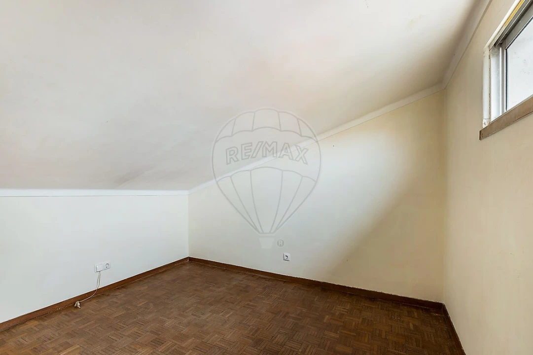 Moradia T5 para Venda em Carcavelos e Parede Foto 15