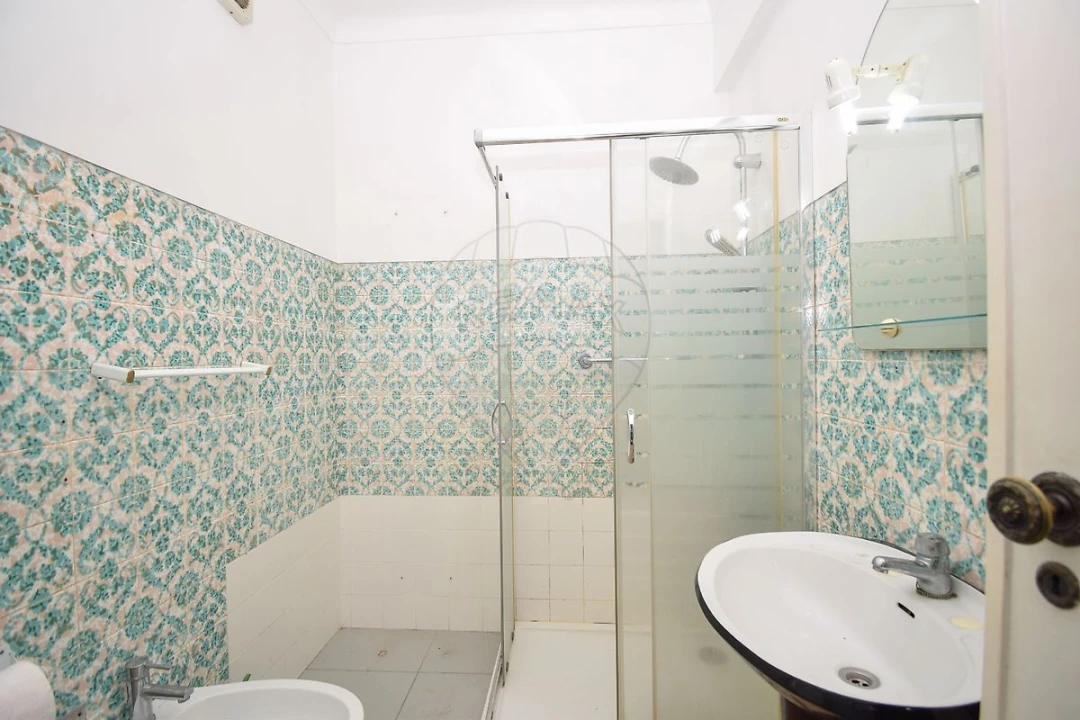 Apartamento T2 para Venda em Vila Franca de Xira Foto 9