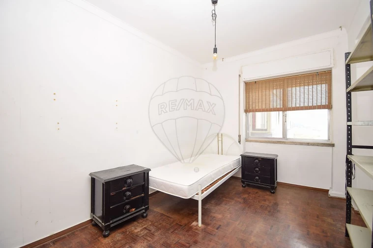 Apartamento T2 para Venda em Vila Franca de Xira Foto 6