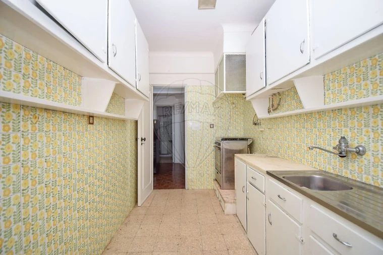 Apartamento T2 para Venda em Vila Franca de Xira Foto 17