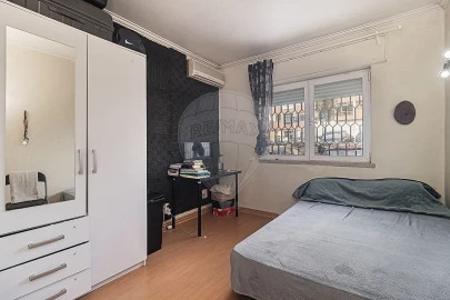 Apartamento T5 para Venda em Encosta do Sol