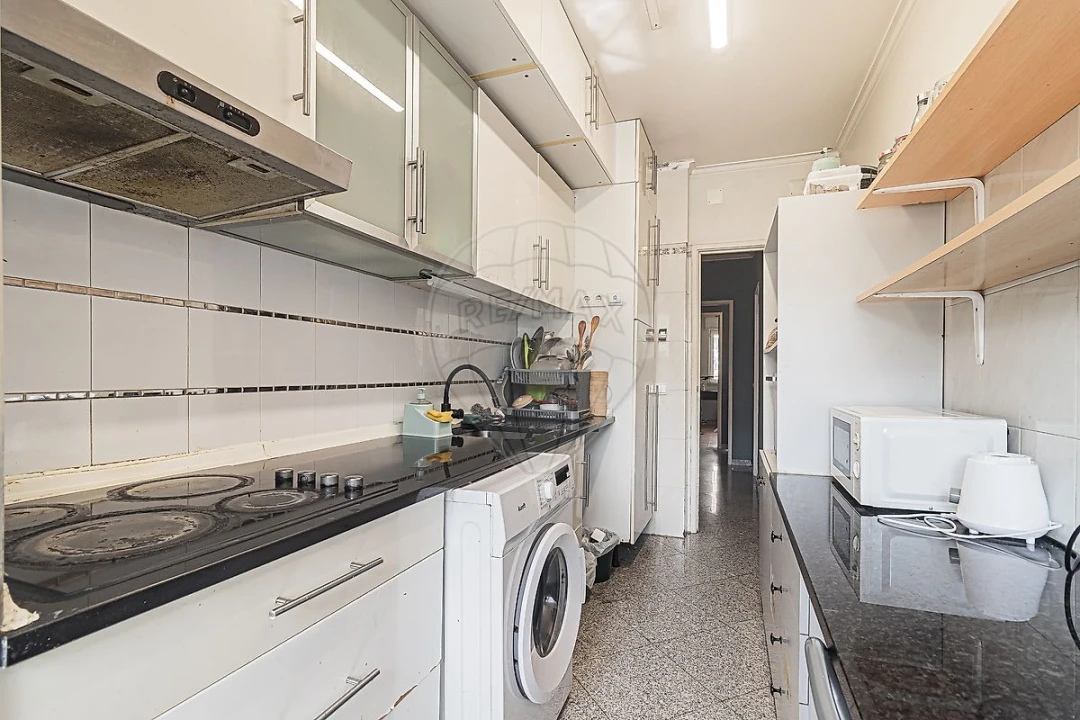 Apartamento T5 para Venda em Encosta do Sol Foto 5