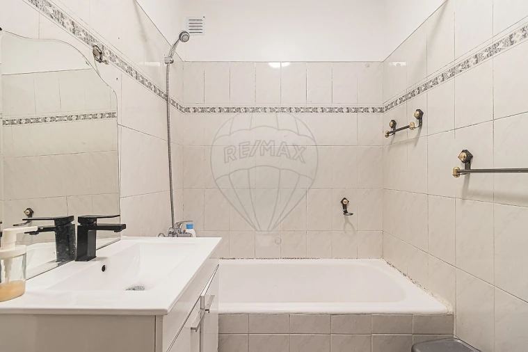 Apartamento T5 para Venda em Encosta do Sol Foto 32