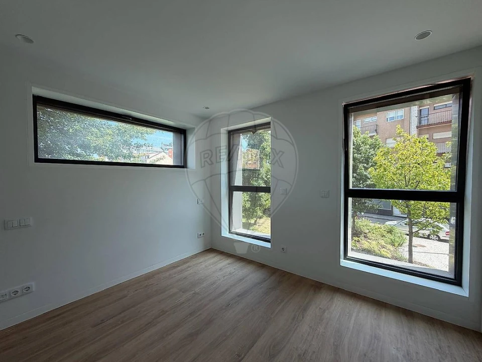 Apartamento T2 para Arrendamento em Mafamude e Vilar do Paraíso Foto 8