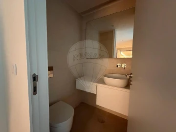 Apartamento T2 para Arrendamento em Mafamude e Vilar do Paraíso
