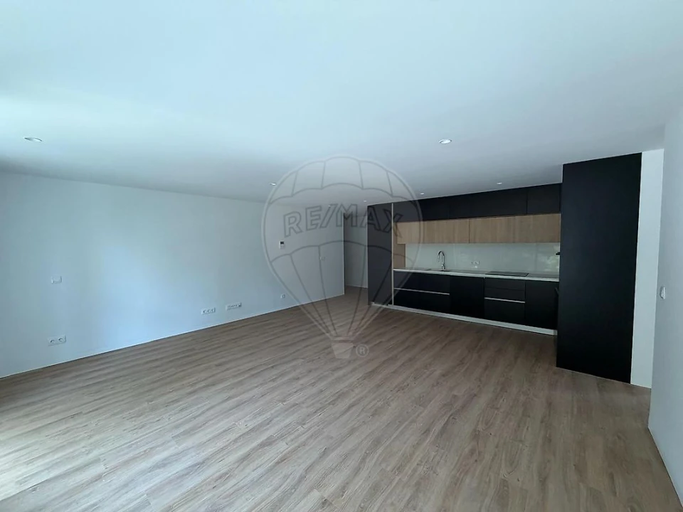 Apartamento T2 para Arrendamento em Mafamude e Vilar do Paraíso Foto 4