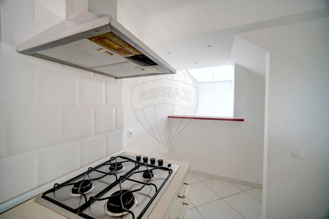 Apartamento T3 para Venda em Algueirão-Mem Martins Foto 13