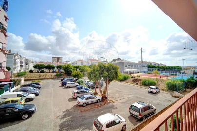 Apartamento T3 para Venda em Algueirão-Mem Martins