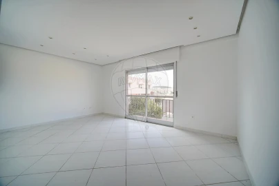 Apartamento T3 para Venda em Algueirão-Mem Martins