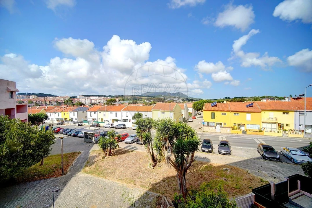 Apartamento T3 para Venda em Algueirão-Mem Martins Foto 11